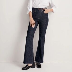 Madewell Perfect Vintage Flare Jeans in Wrenford Wash